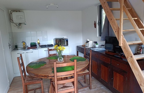 Brechamps Chalet De Esquí | Atypical cottage... in the countryside!