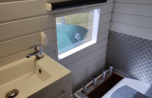 Mansigne Casa | Atypical gîte converted into a camper van for 4 people with all comforts.