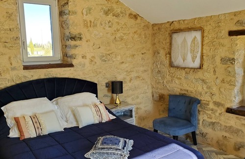 Figeac Cama Y Desayuno | Atypical room