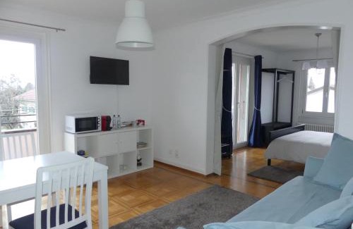 Rolle Cama Y Desayuno | Au Bonheur des Iris