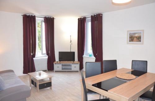 Chambon-sur-Voueize Apartamento | AU BORD DE L'EAU appartement 50 M2