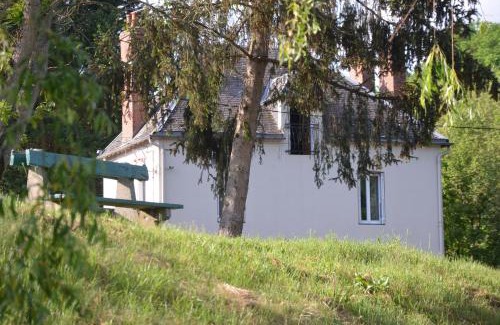 Chambon-sur-Voueize Apartamento | AU BORD DE L'EAU appartement 50 M2