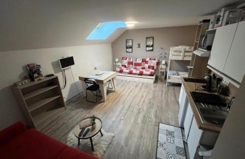 La Feclaz Apartamento | Au bout du bois Piscine sauna hammam accessible en saison et le logement accessible toute l annee