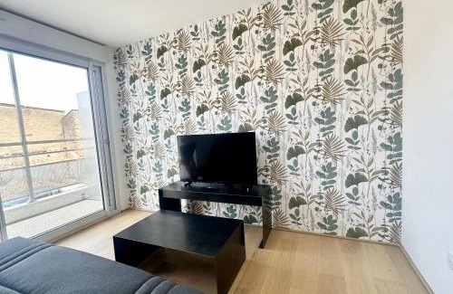 Mont-de-Marsan Apartamento | Au Cœur des Arènes - Parking - Wifi - Clim