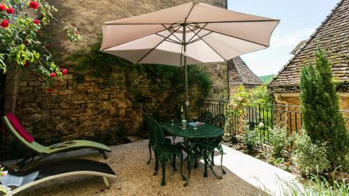 Beynac-et-Cazenac Casa | Au coeur de Beynac, une maison de caractère avec jardin terrasse