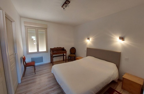 Sainte-Nathalene Casa | A 8 km de Sarlat, en el campo, 2 habitaciones en un granero restaurado.