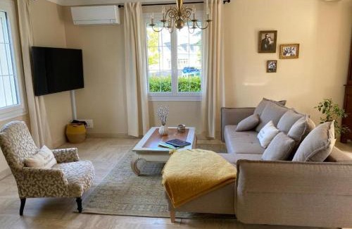 Chateau-la-Valliere Casa | Au Gré des Souvenirs, gite 4 à 10 pers, clim, jacuzzi, loisirs