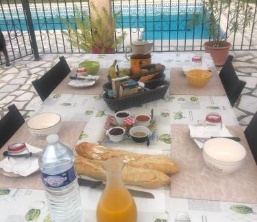 Passa Cama Y Desayuno | AU MIMOSA - Chambre d'hôte Le Laurier