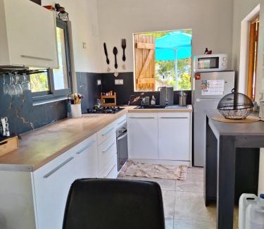 Le Gosier Chalet De Esquí | Au petit chalet de Dom