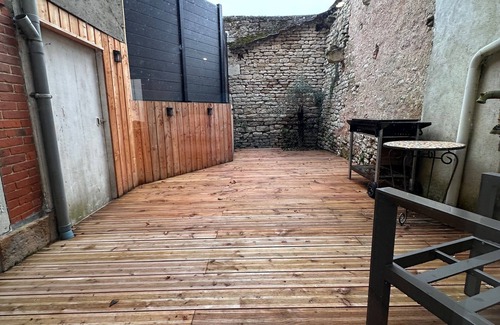 Langres Apartamento | Au Petit LANGRES: Downtown house
