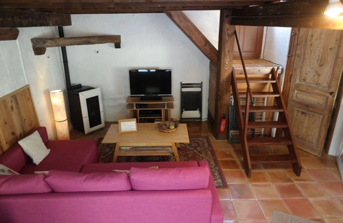 Greolieres Apartamento | Au Pied du Château. Estudio en el corazón de la villa medieval de Gréolières.
