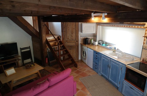 Greolieres Apartamento | Au Pied du Château. Estudio en el corazón de la villa medieval de Gréolières.