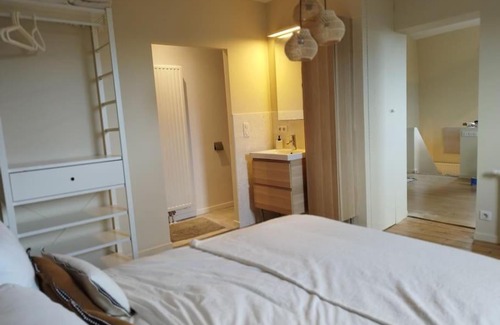 Huy Apartamento | Au pied du mur