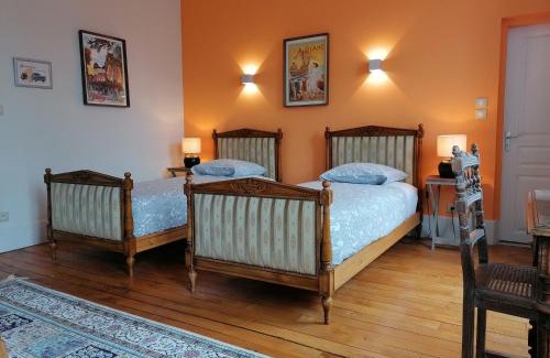 Lapalisse Cama Y Desayuno | Au Puy Des Vérités