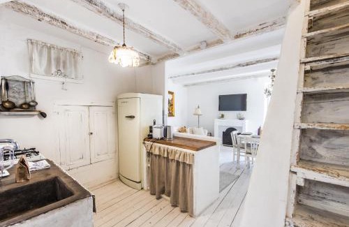 Old Town Apartamento | Au vieux château, atypique vue mer
