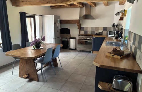 Dompierre-en-Morvan Casa | Aube du Morvan, charming family home