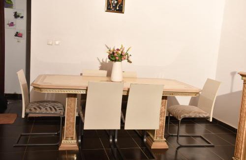 Yaounde Apartamento | Auberge bleu Odza Yaoundé