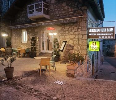 Lanas Hotel | Auberge du Vieux Lanas Logis Hotel Restaurant