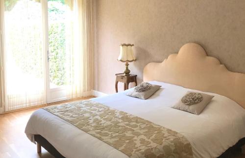 Chenas Hotel | Auberge Les Hauts De Chenas