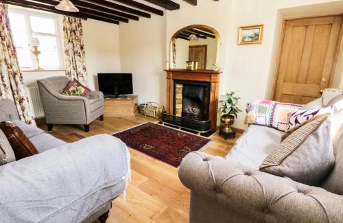 Nawton Casa | Auburn House