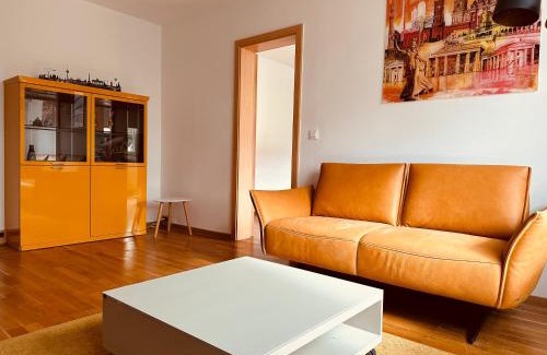 Biederitz Apartamento | Aufladen & Entspannen im Senfzimmer mit Balkon