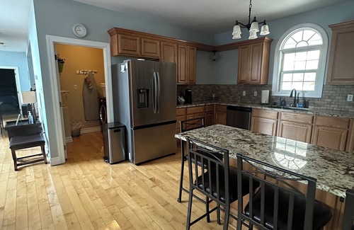 Tazewell Casa | Fechas de verano TODAVÍA disponibles - Amazing Lakefront Home w / Dock