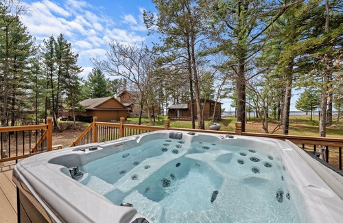 Friendship Cabina | "August Inn" Friendship, Wisconsin