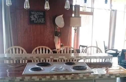 Worley Cabina | August now open for renting! Only 395. a night for entire cabin plus boat slip!