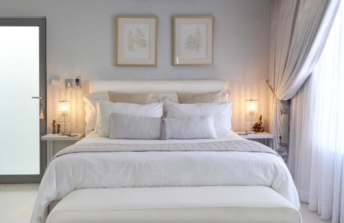 Eldoraigne Casa | Augusta Palms - White Room