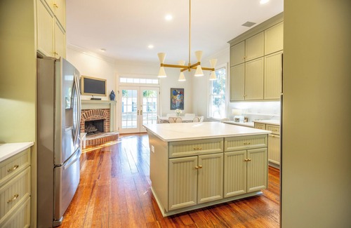Augusta Casa | Augusta's Gem - Player quality host home with 1 bed 1 bath detached cottage.