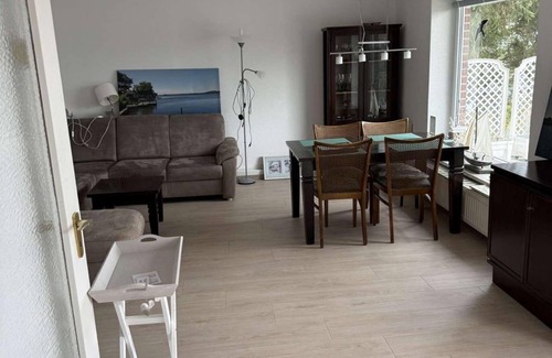 Ploen Apartamento | Auguste Viktoria vacation apartment - Holiday apartment directly on the Großer Plöner See