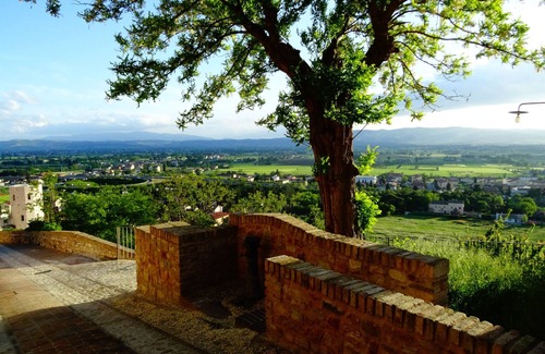Spello Apartamento | Escape medieval en la cima de la colina con vista panorámica (apartamento Augustus)