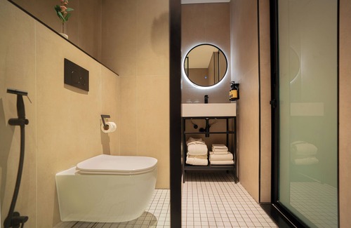 Abu Dhabi Hotel | AUHotel Abu Dhabi - Airport Transit Hotel