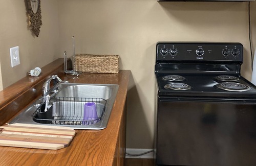 Mountain View Apartamento | Aunt Minnie's Peabody Flat near Mountain View's Historic Courthouse Square