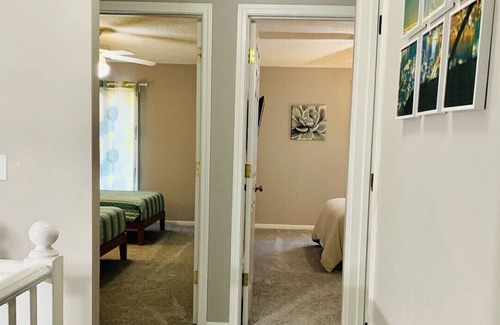 Enterprise Casa | Auntie Ruckers Charming Townhouse
