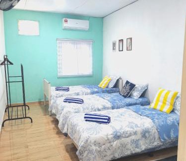 Langkawi Casa | Aura Bluewave Beach House and Mini Beach Cafe