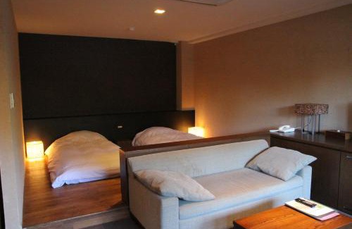Yumoto Hotel | Aura Tachibana