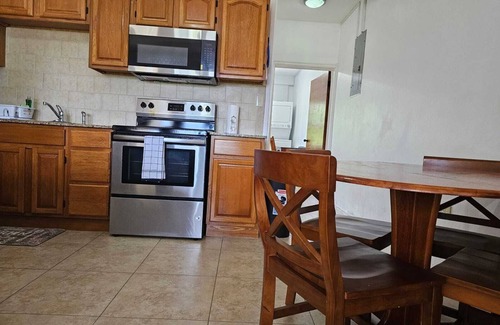 Dickenson Bay Apartamento | Aurela Residences