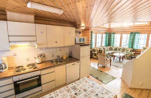 Kehys-Kainuu Casa | Aurinkoinen cottage by Interhome