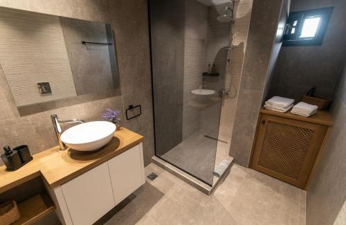 Marmari Apartamento | Aurora Apart 5 Sea view suite near the beach