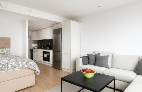 Vaxjo Apartamento | Aurora Luxe Apartment Near Vida Arena Free Wifi