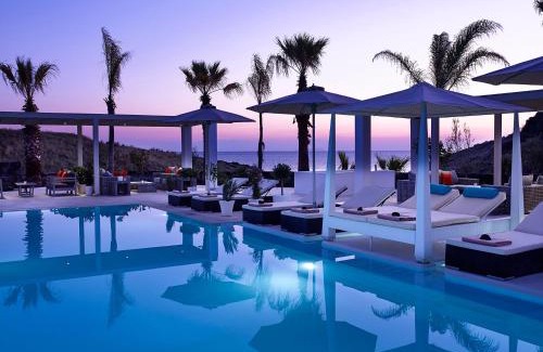 Imerovigli Hotel | Aurora Santorini