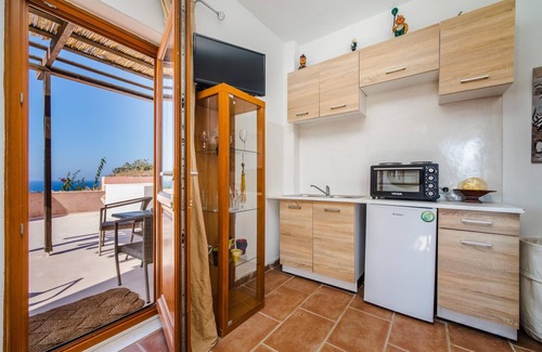 Finikia Apartamento | Aurora Villa by K&K