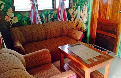 Port Barton Hotel | Ausan Beach Front Cottage and Restaurant