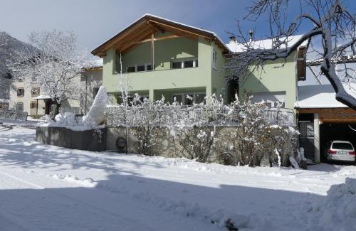 Laas Apartamento | Ausserloretzhof Ferienwohnung "Fernerblick"