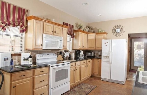 Long Branch Valley Casa | ¡Límites de la ciudad de Austin - por 7000 Acre Hill Country Preserve! ¡Piscina privada!