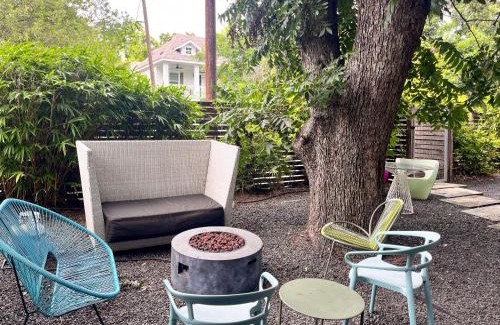 East Cesar Chavez Casa | Austin Clubhouse - Rainey Street - 6 min walk