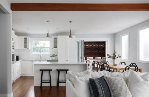 The Junction Casa | Austin Cottage - Pet friendly!