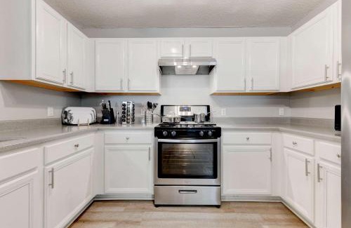 McNeil Casa | Austin Getaway Near The Domain & Q2 Stadium