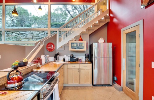 Apache Shores Casa | Austin Glass House-As Seen on TV and Two Movies